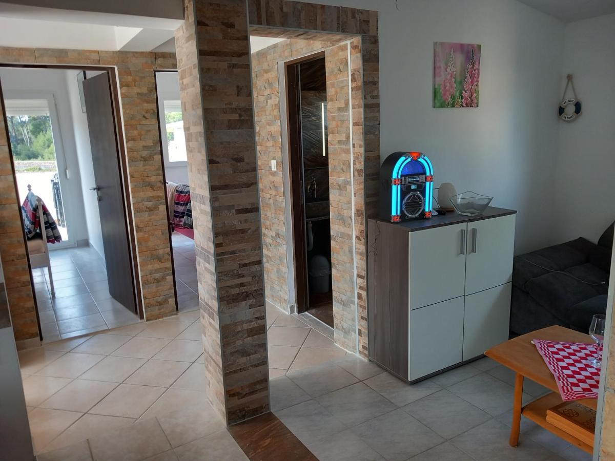 Familien Ferienhaus Vir Croatia 150M Strand Restaurant Einkaufen 외부 사진
