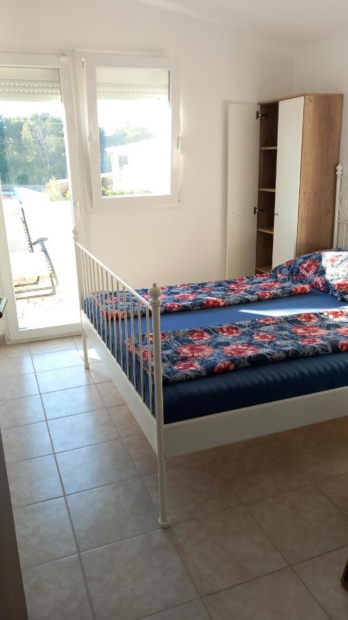 Familien Ferienhaus Vir Croatia 150M Strand Restaurant Einkaufen 외부 사진