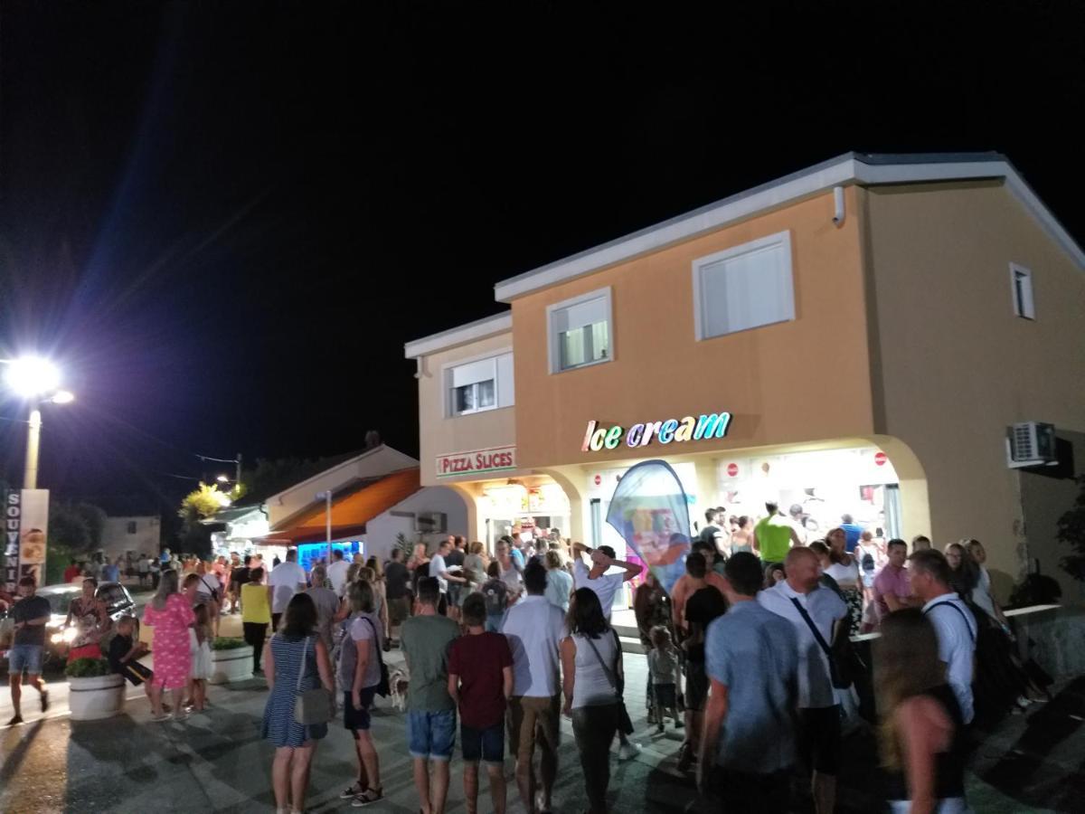 Familien Ferienhaus Vir Croatia 150M Strand Restaurant Einkaufen 외부 사진